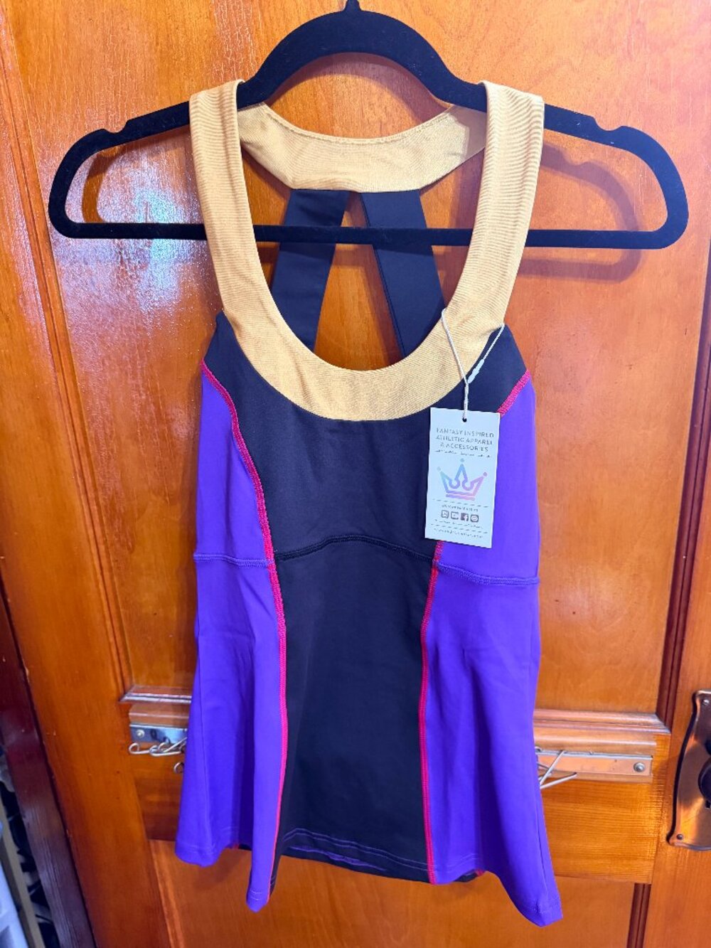 BNWT Crowned Athletics XS Poison Apple Tank